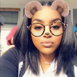 Meet your Posher, Jasmine